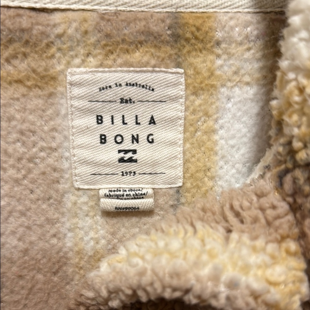 Billabong Sherpa Plaid Jacket in Beige, Cream, Brown - Picture 2 of 4